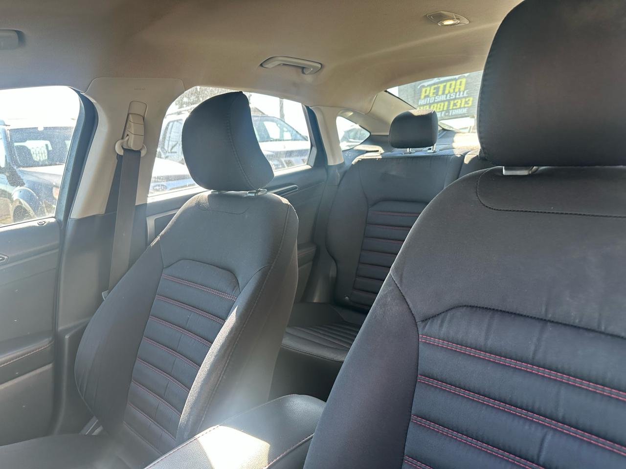 Ford Fusion SE 2015