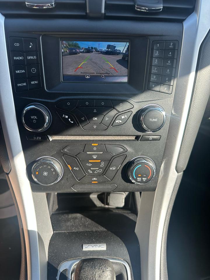 Ford Fusion SE 2015