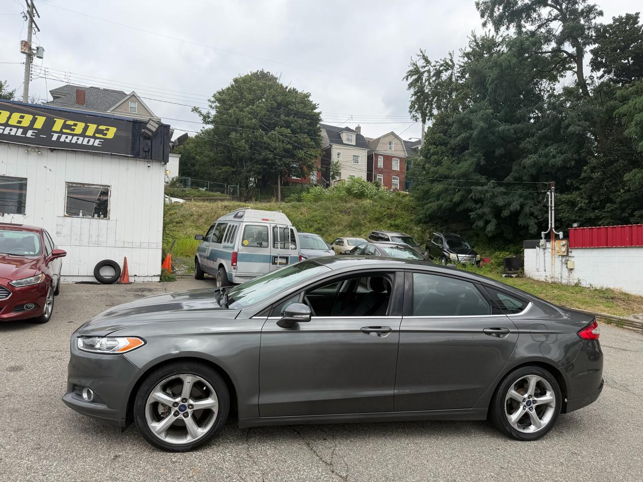 Ford Fusion SE 2015