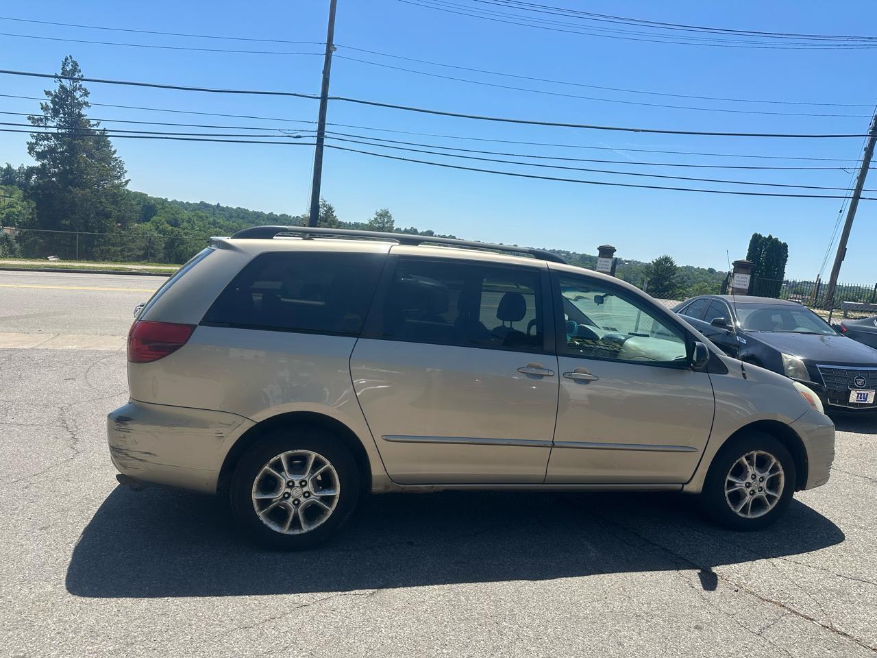 Toyota Sienna LE AWD 2005