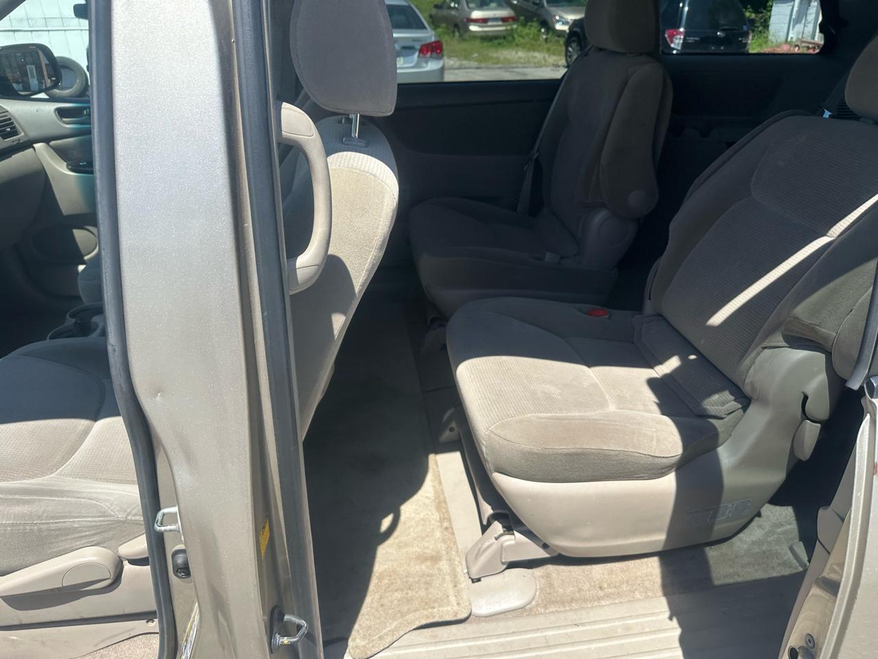 Toyota Sienna LE AWD 2005