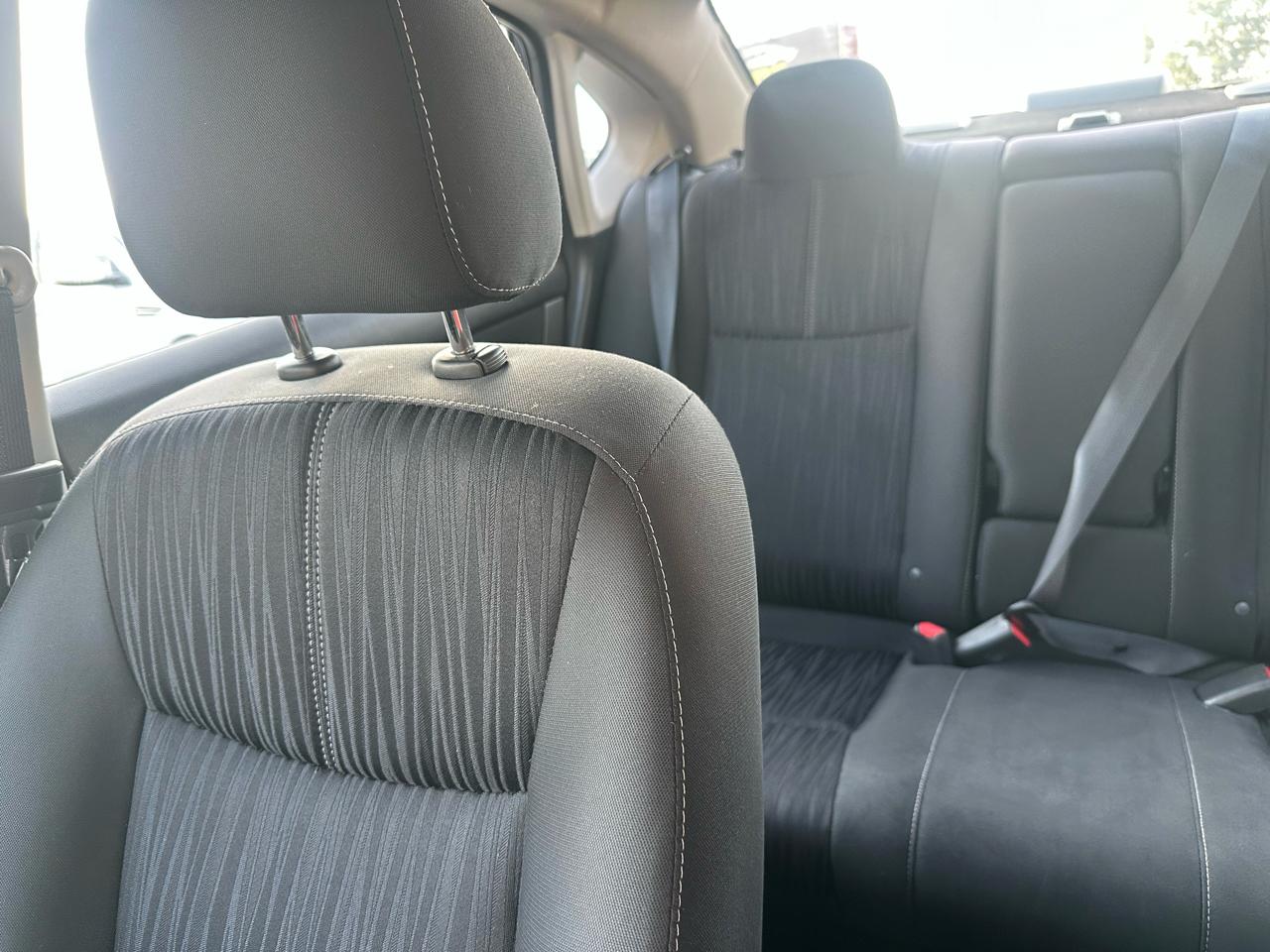 Nissan Sentra S 6MT 2017