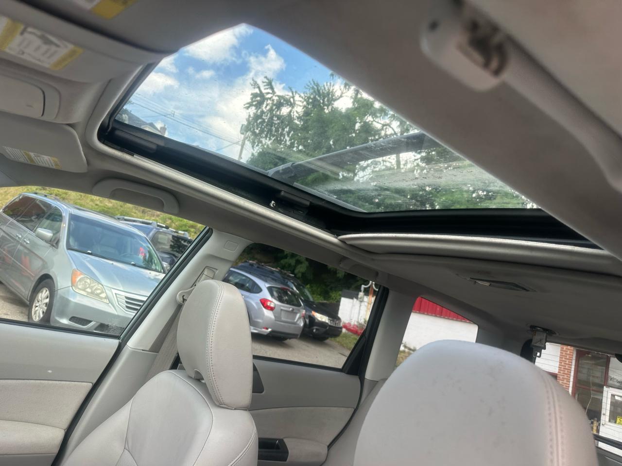 Subaru Forester 2.5X Limited 2011