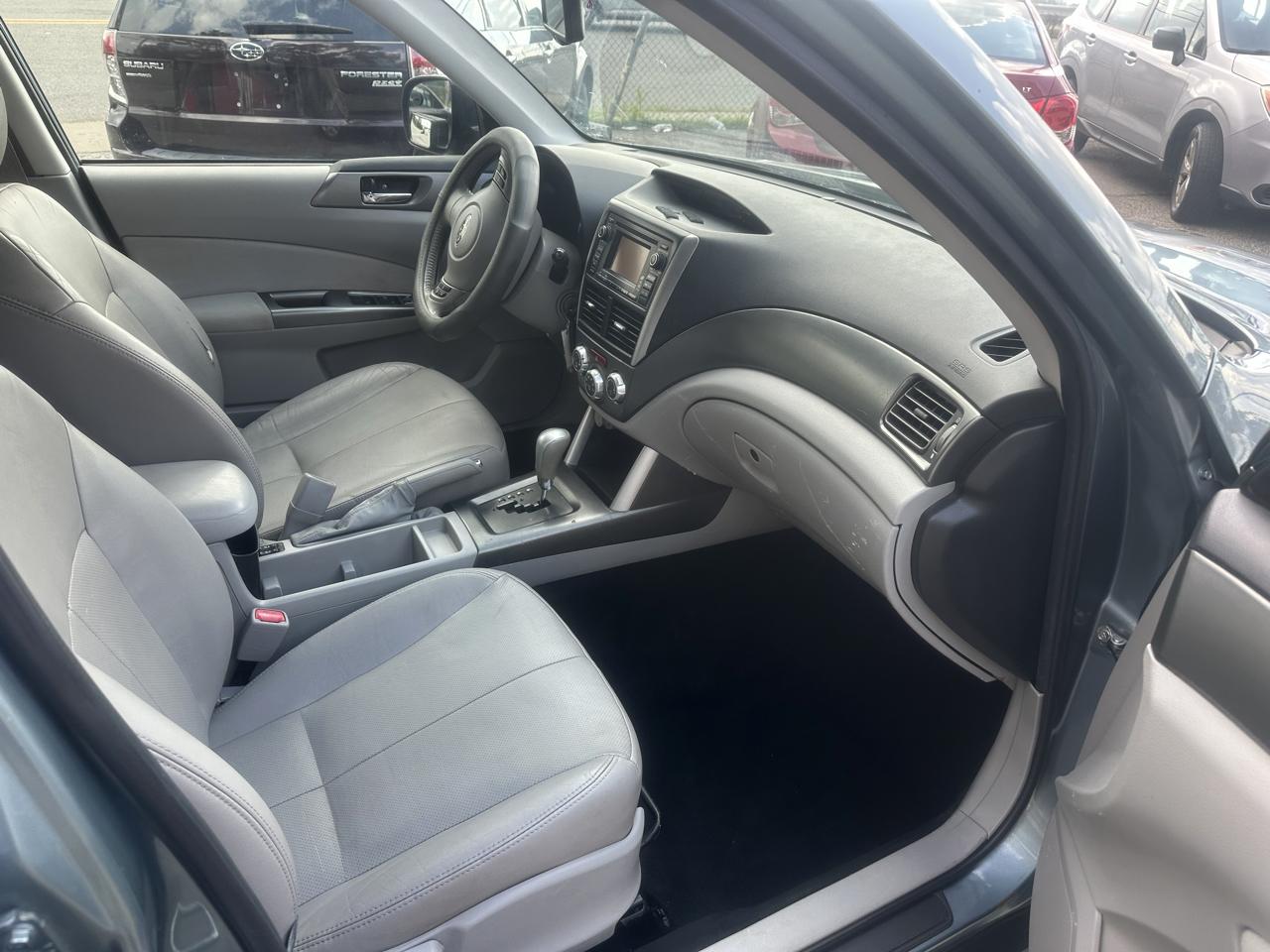 Subaru Forester 2.5X Limited 2011