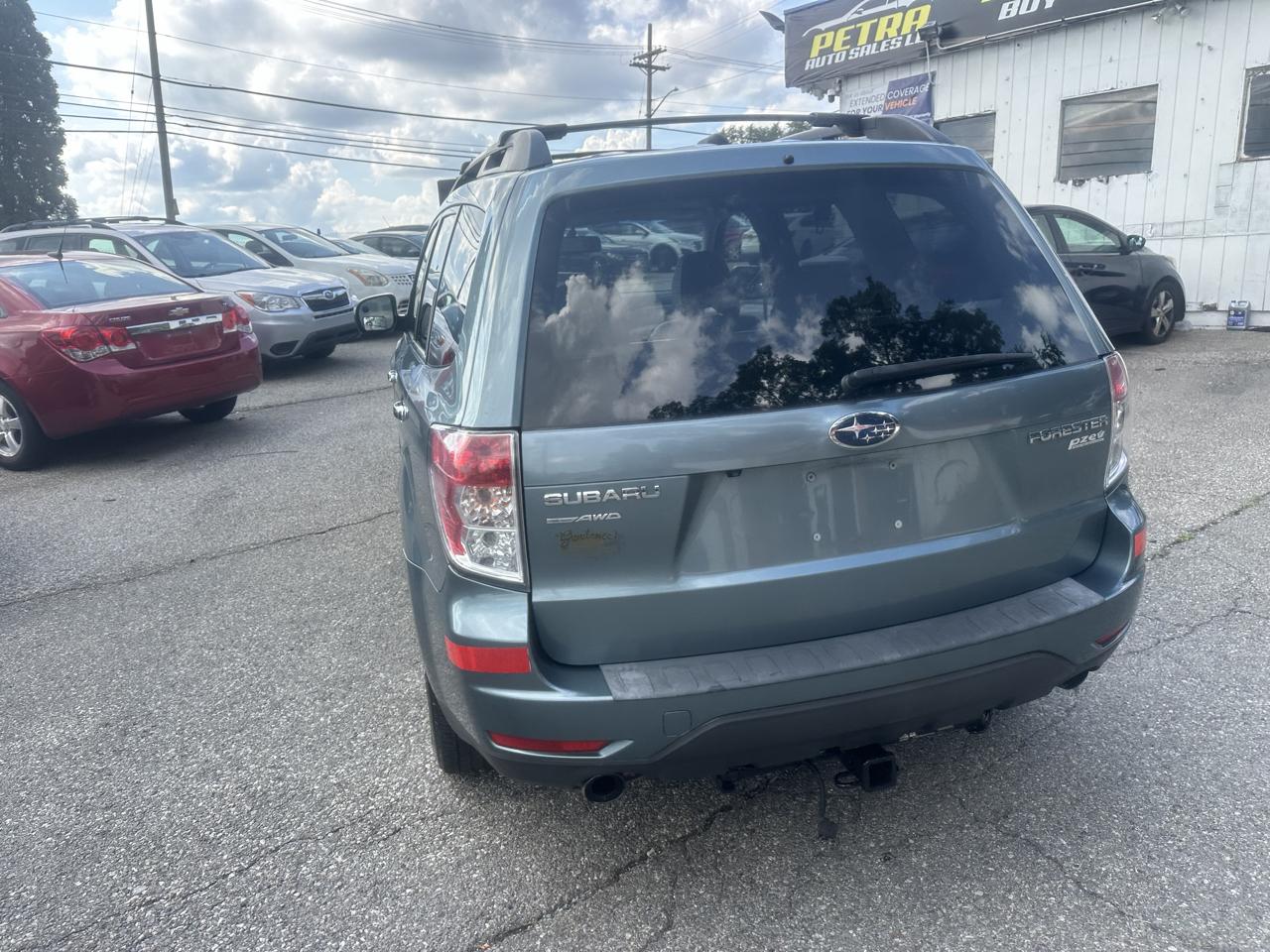 Subaru Forester 2.5X Limited 2011