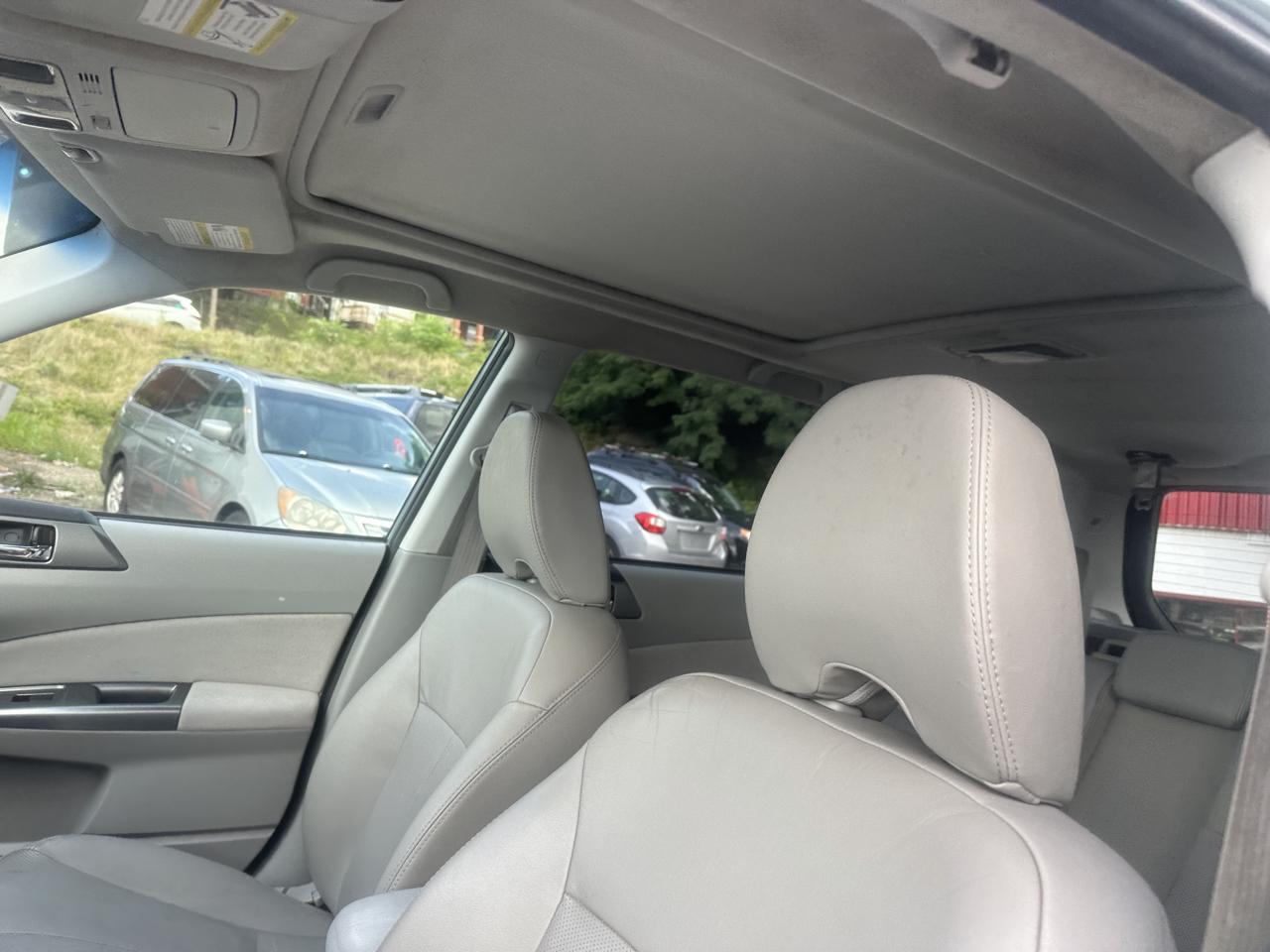 Subaru Forester 2.5X Limited 2011