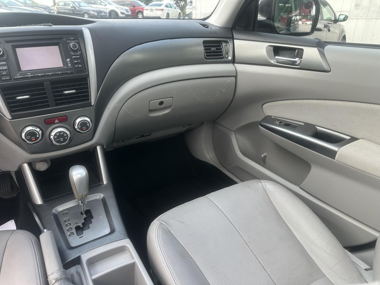 Subaru Forester 2.5X Limited 2011