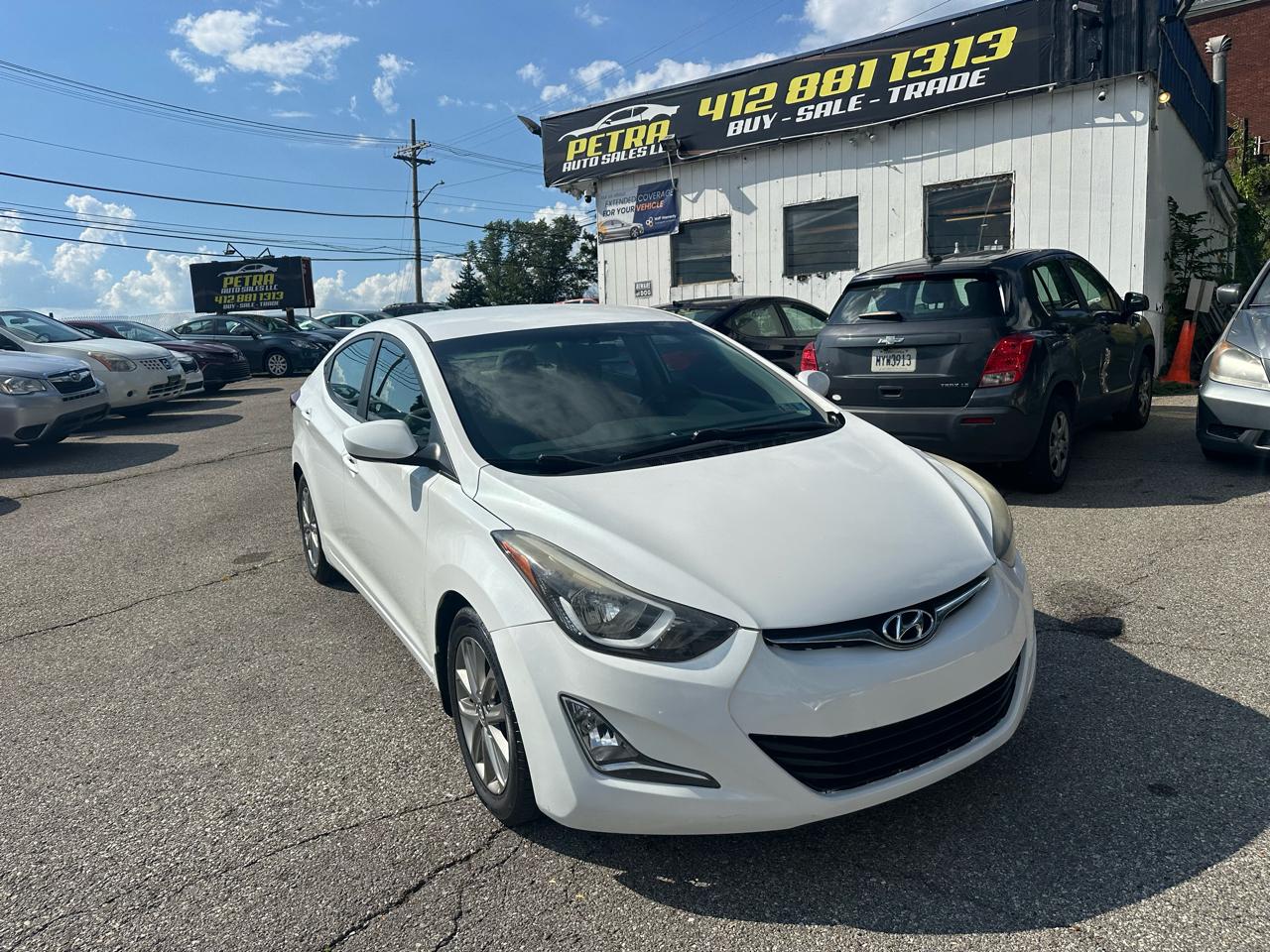 Hyundai Elantra SE 6AT 2016