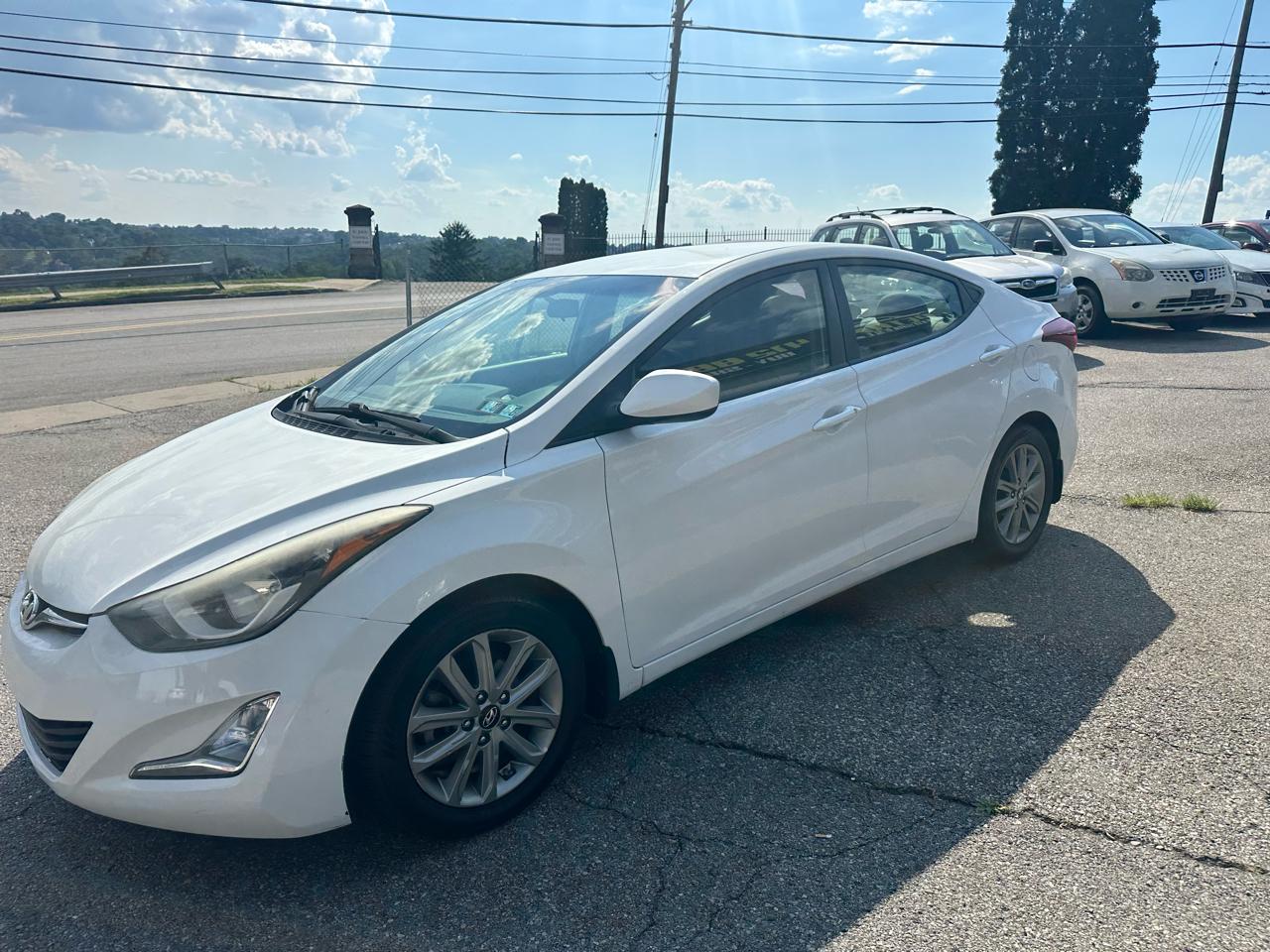 Hyundai Elantra SE 6AT 2016