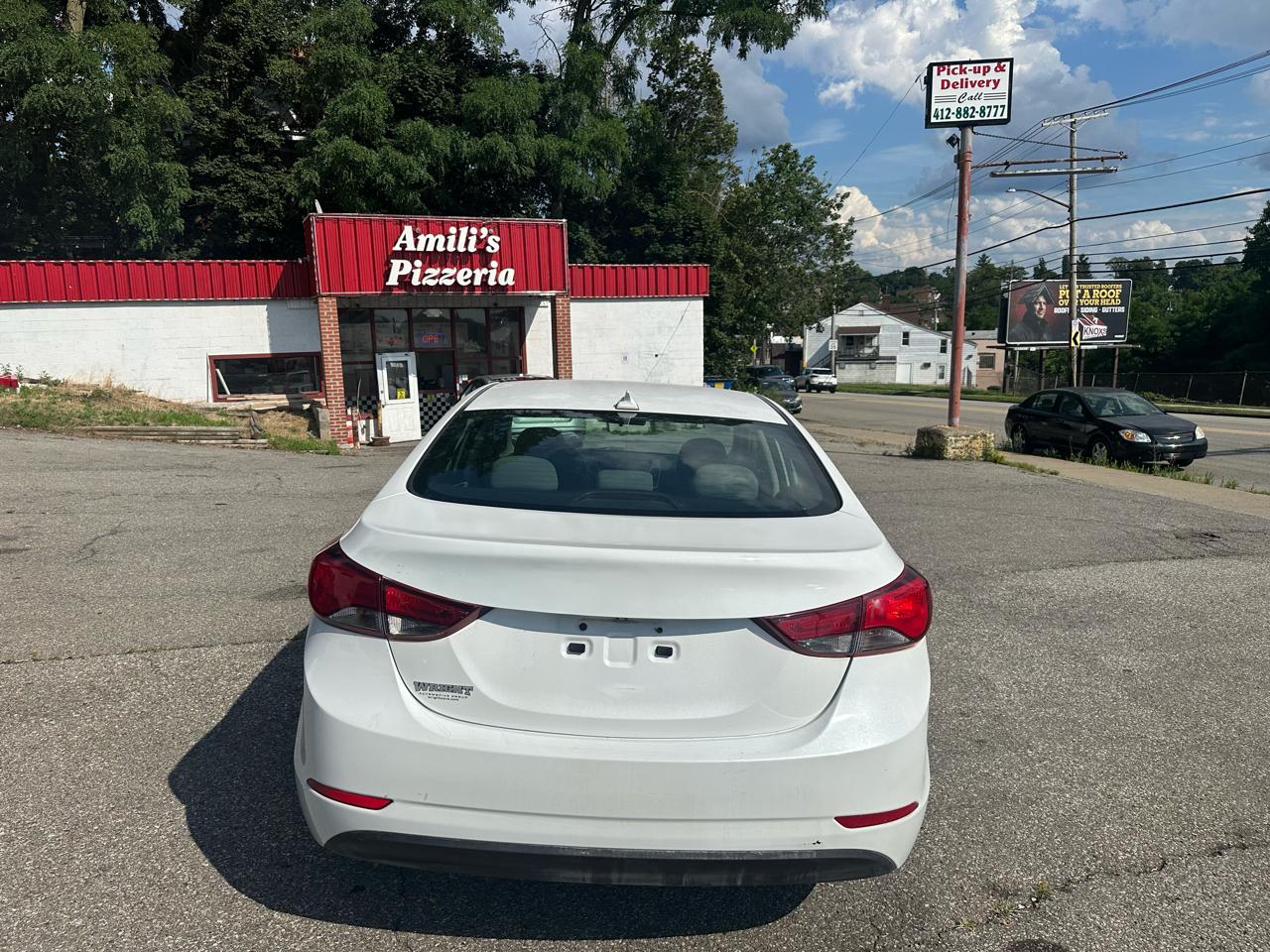 Hyundai Elantra SE 6AT 2016