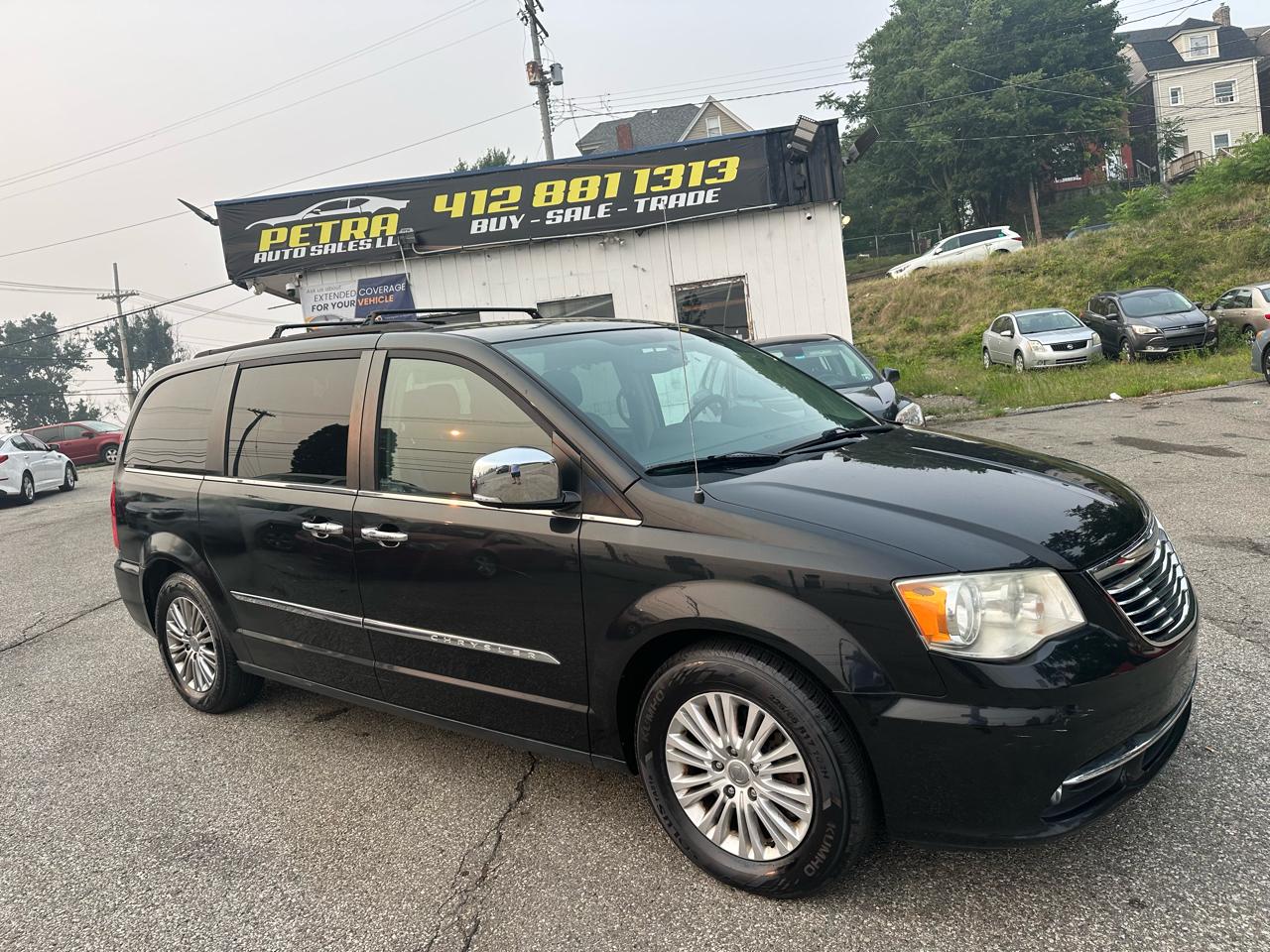 Chrysler Town & Country Touring-L 2014