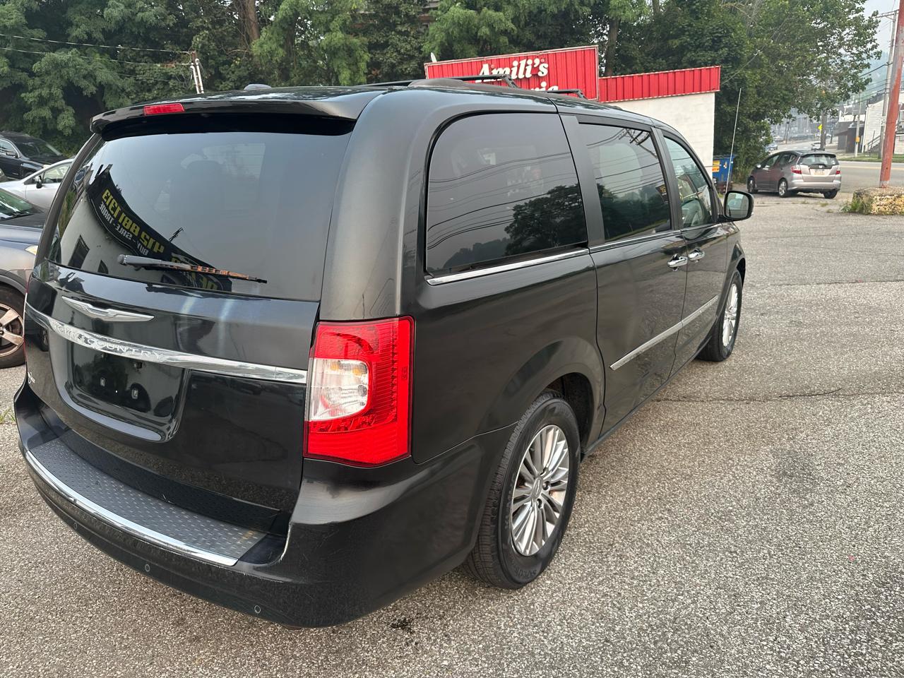Chrysler Town & Country Touring-L 2014