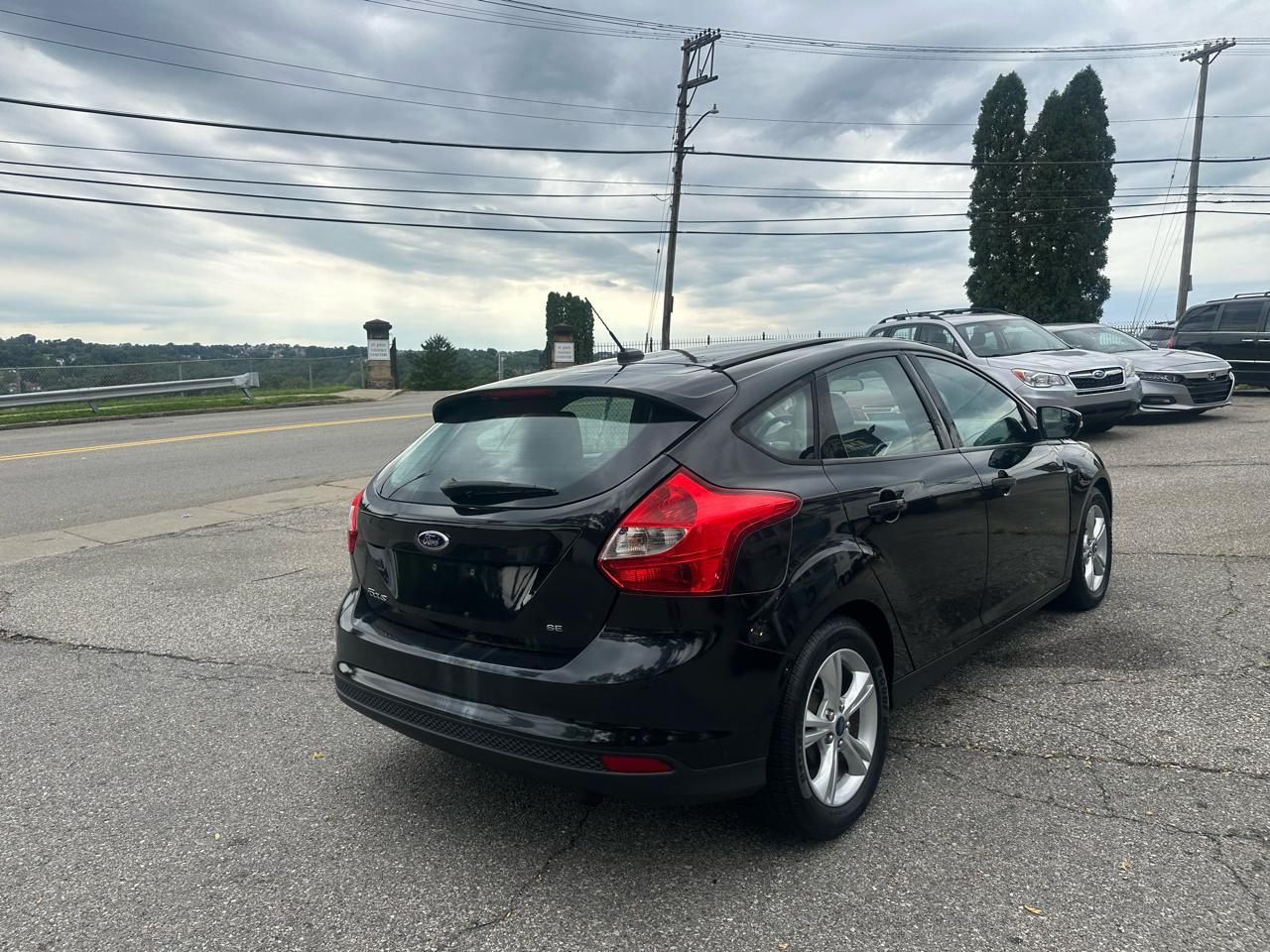 Ford Focus SE Hatch 2014