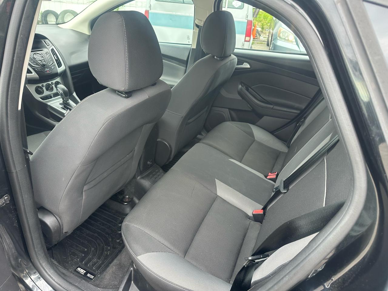 Ford Focus SE Hatch 2014