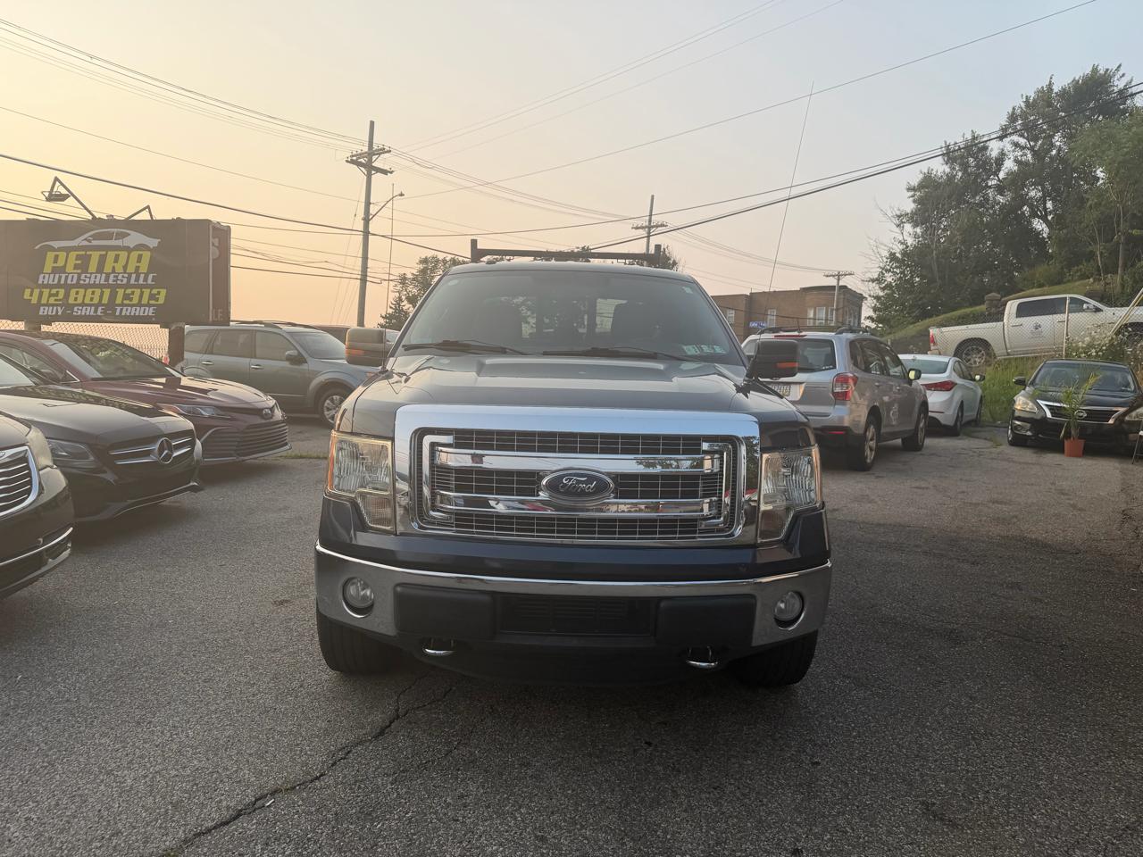 Ford F-150 4WD SuperCrew 145" XLT 2014
