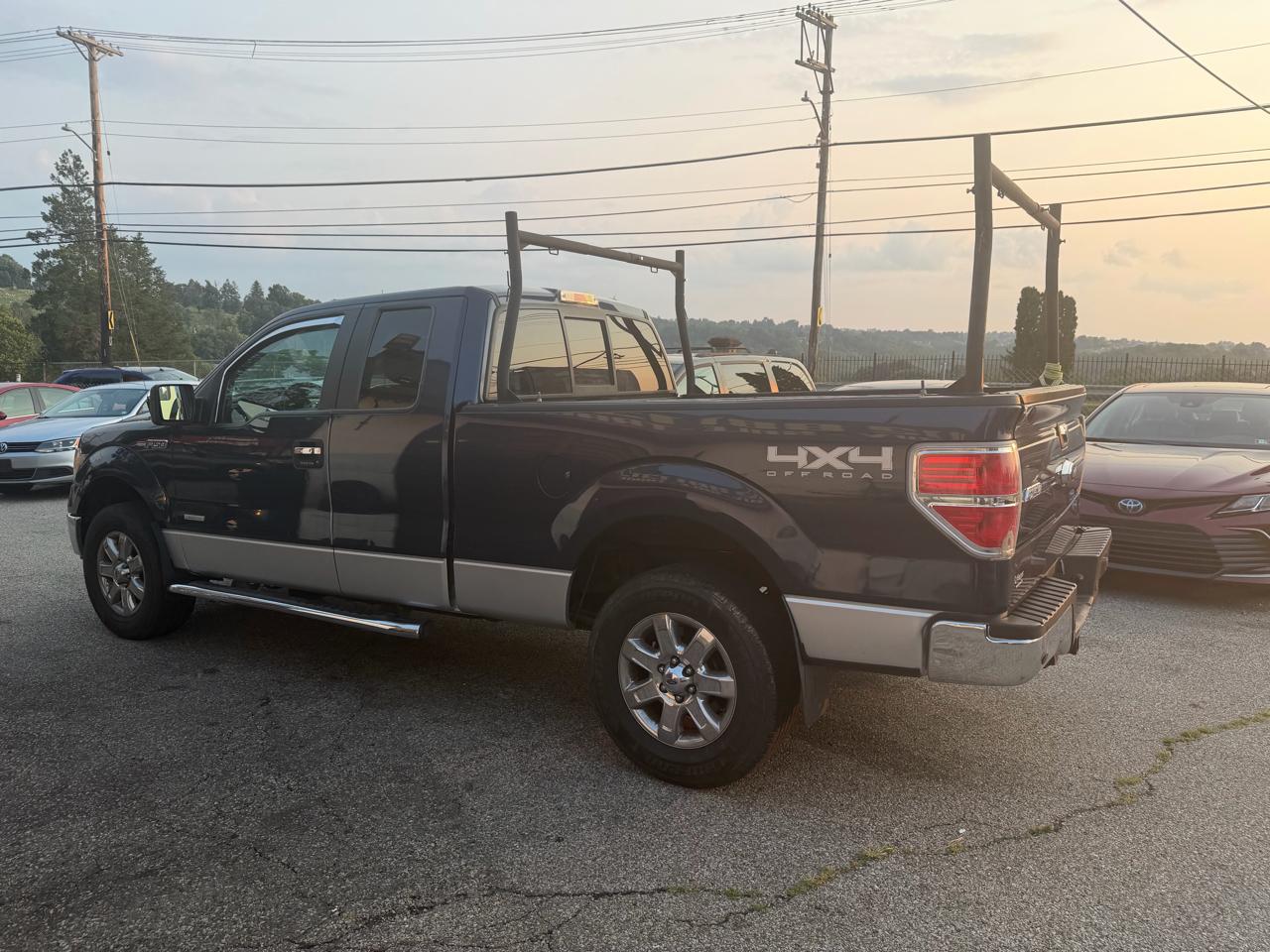 Ford F-150 4WD SuperCrew 145" XLT 2014