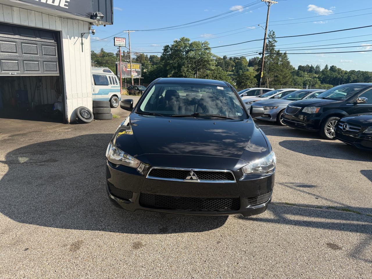 Mitsubishi Lancer ES 2013