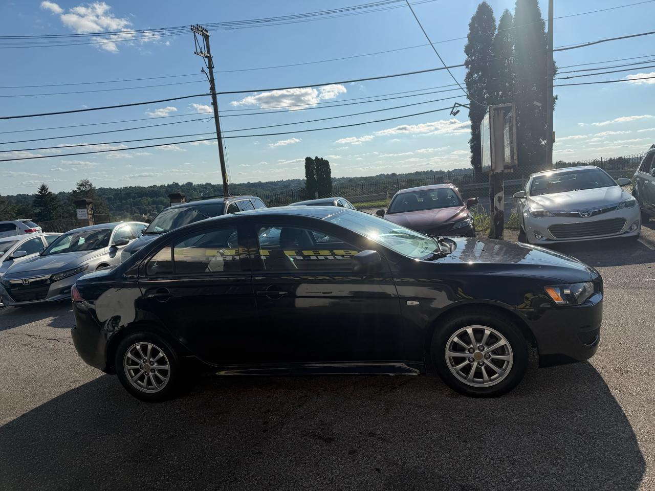Mitsubishi Lancer ES 2013