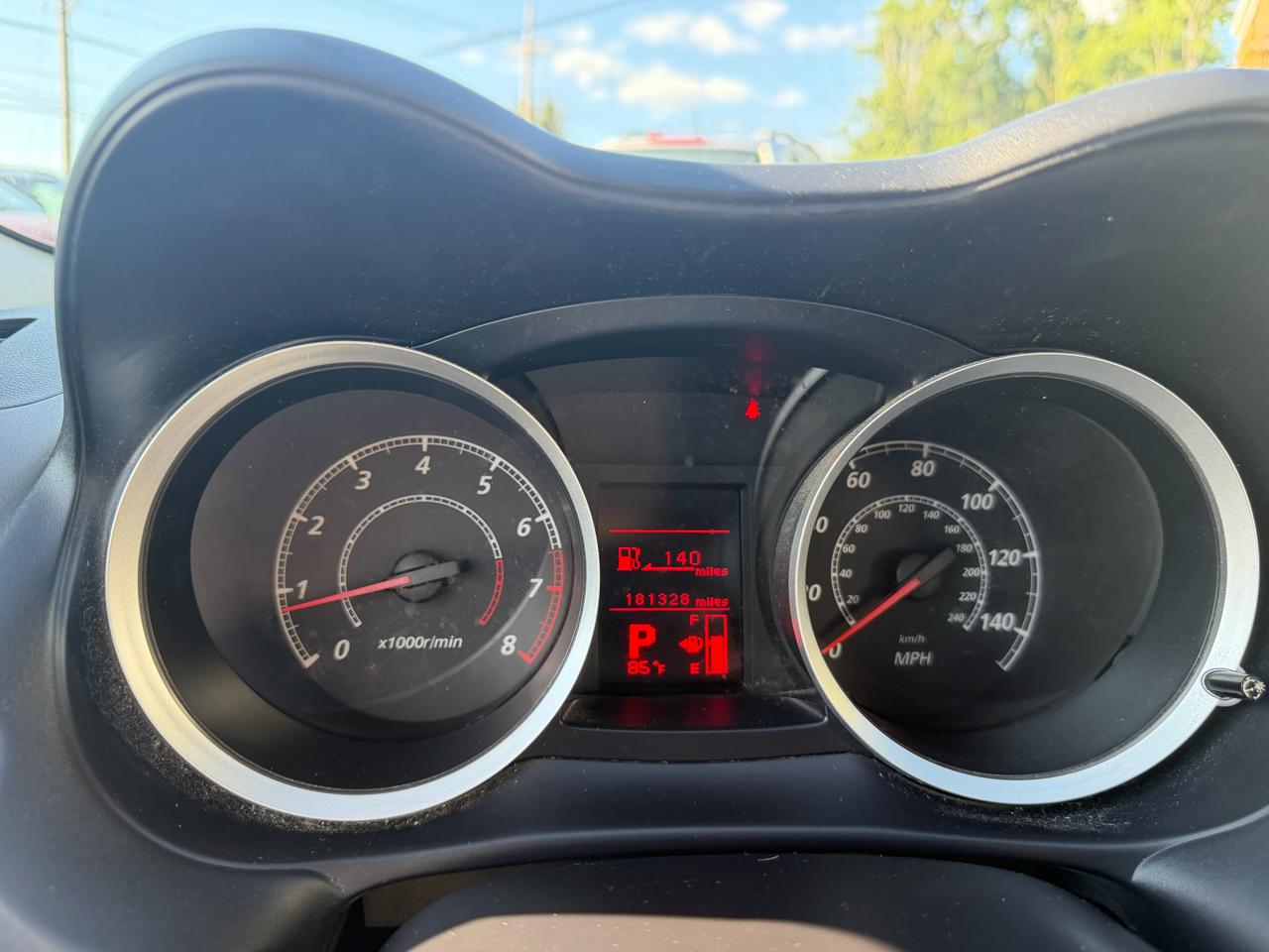 Mitsubishi Lancer ES 2013