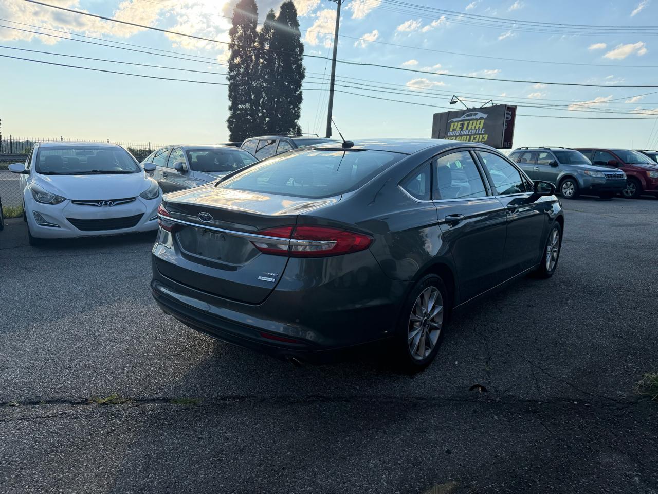 Ford Fusion SE 2017