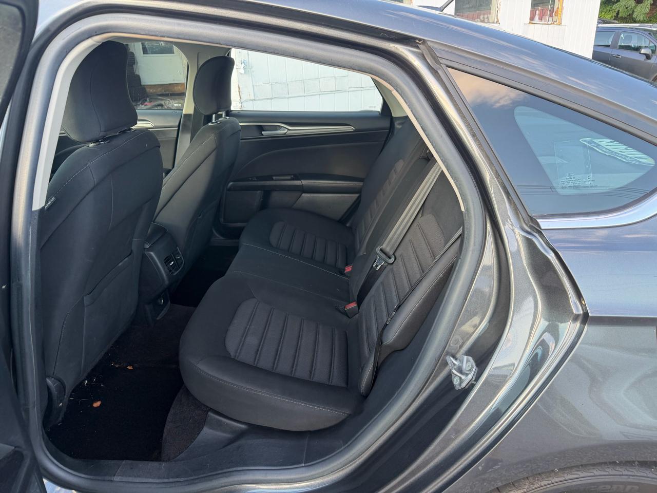 Ford Fusion SE 2017