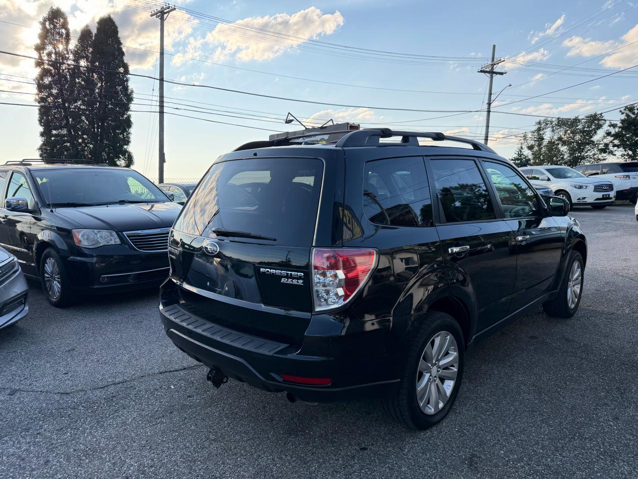 Subaru Forester 2.5X Premium 2011