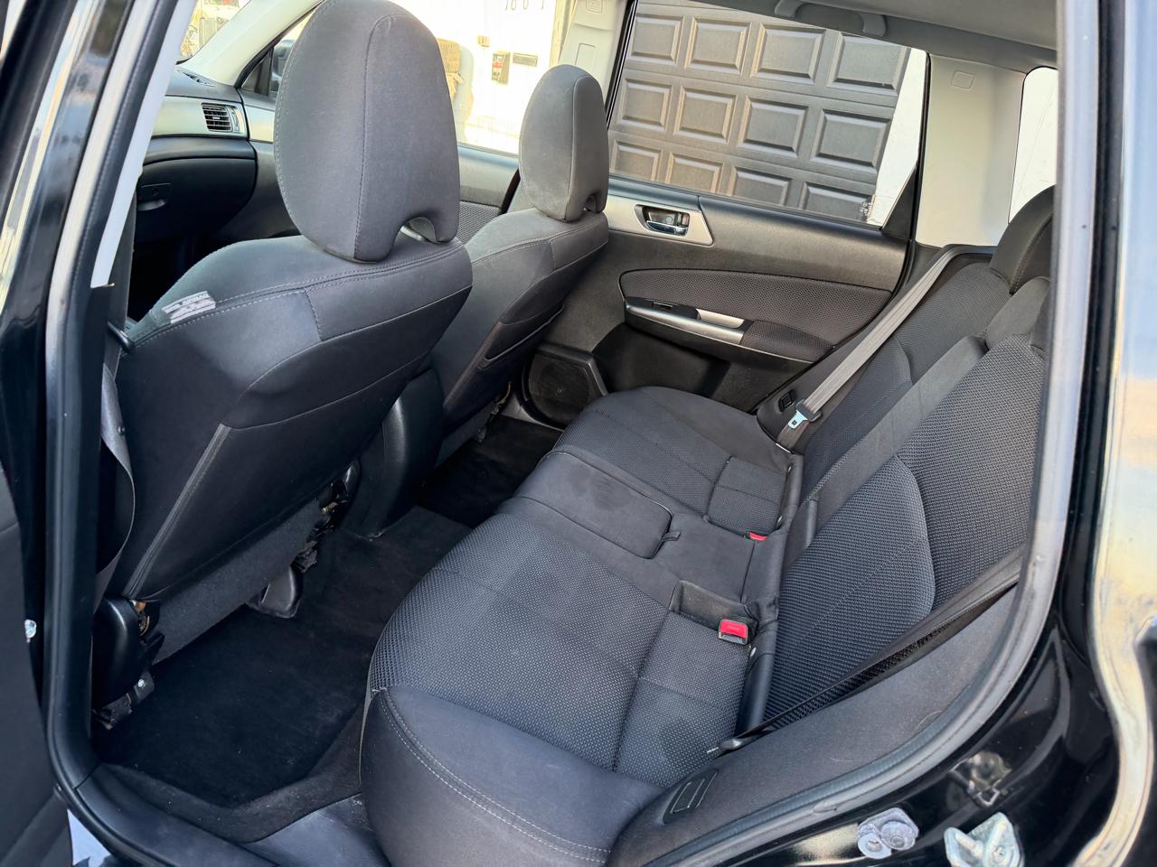 Subaru Forester 2.5X Premium 2011