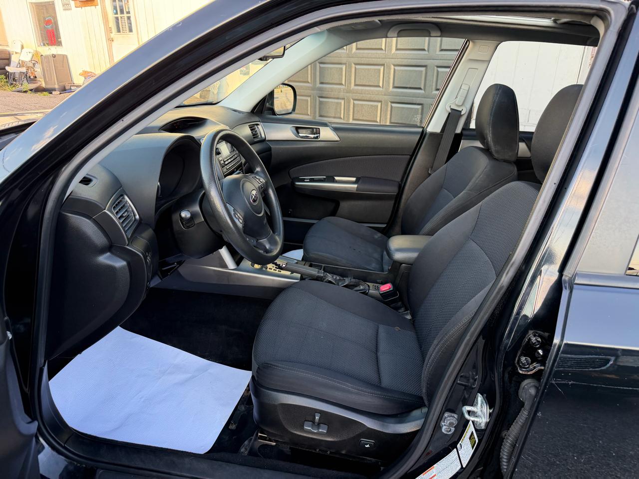 Subaru Forester 2.5X Premium 2011