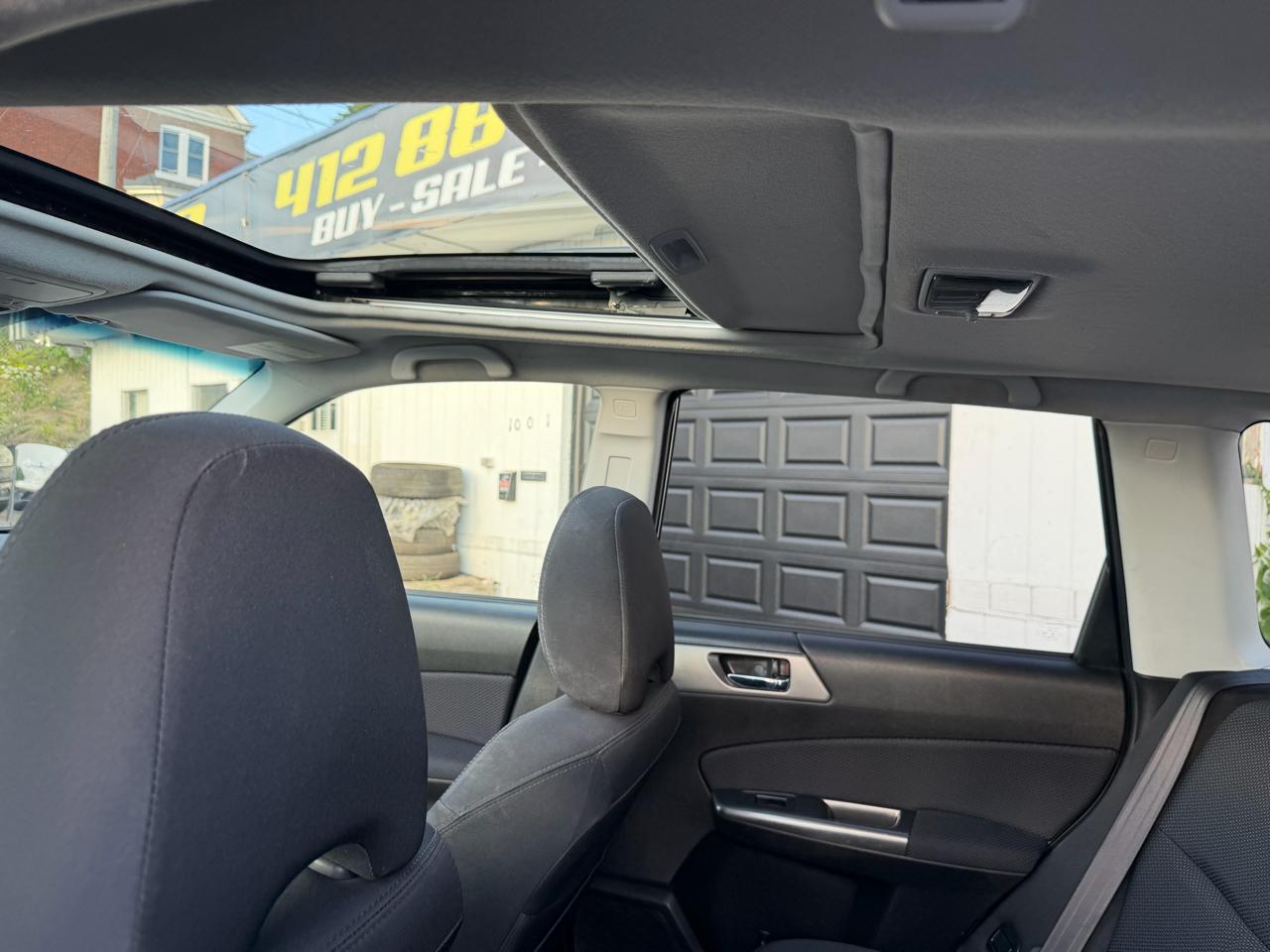 Subaru Forester 2.5X Premium 2011