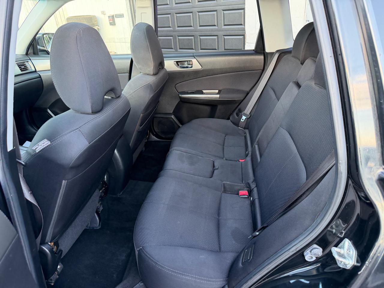 Subaru Forester 2.5X Premium 2011