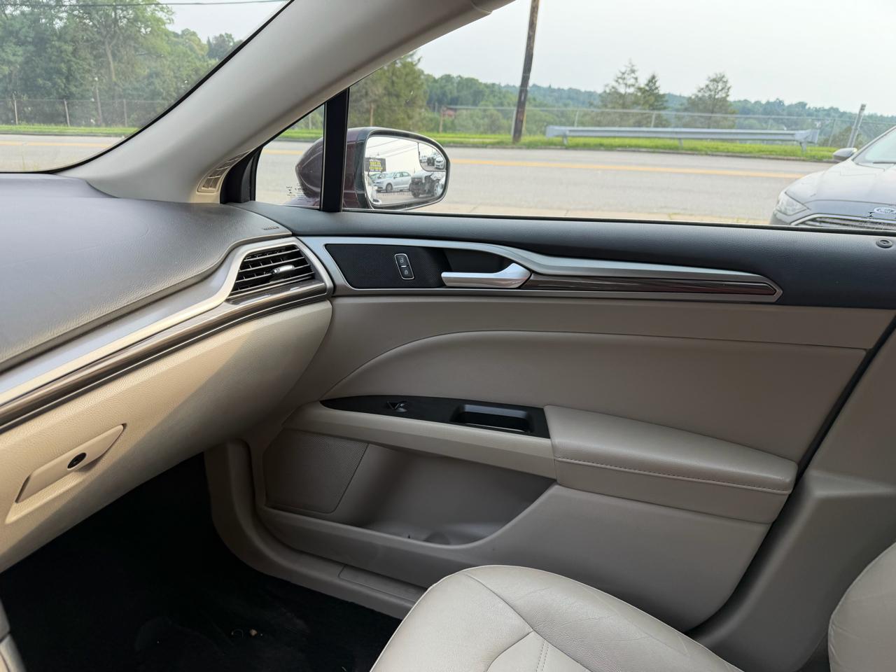 Ford Fusion SE 2017