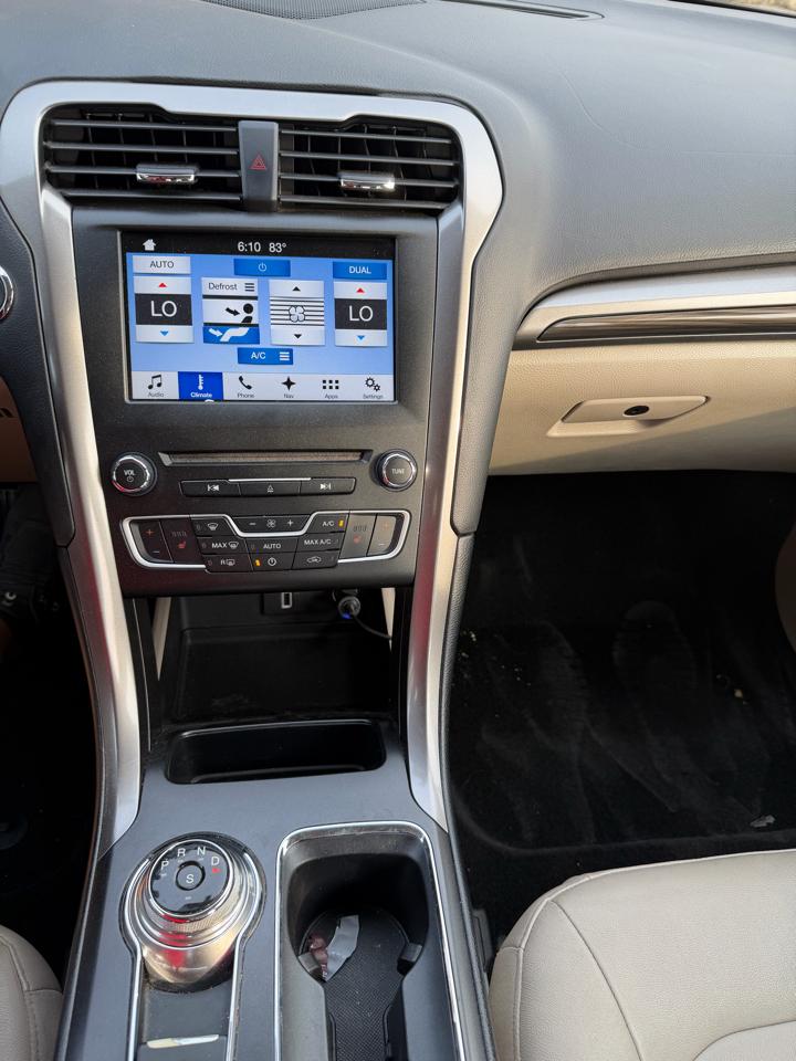 Ford Fusion SE 2017