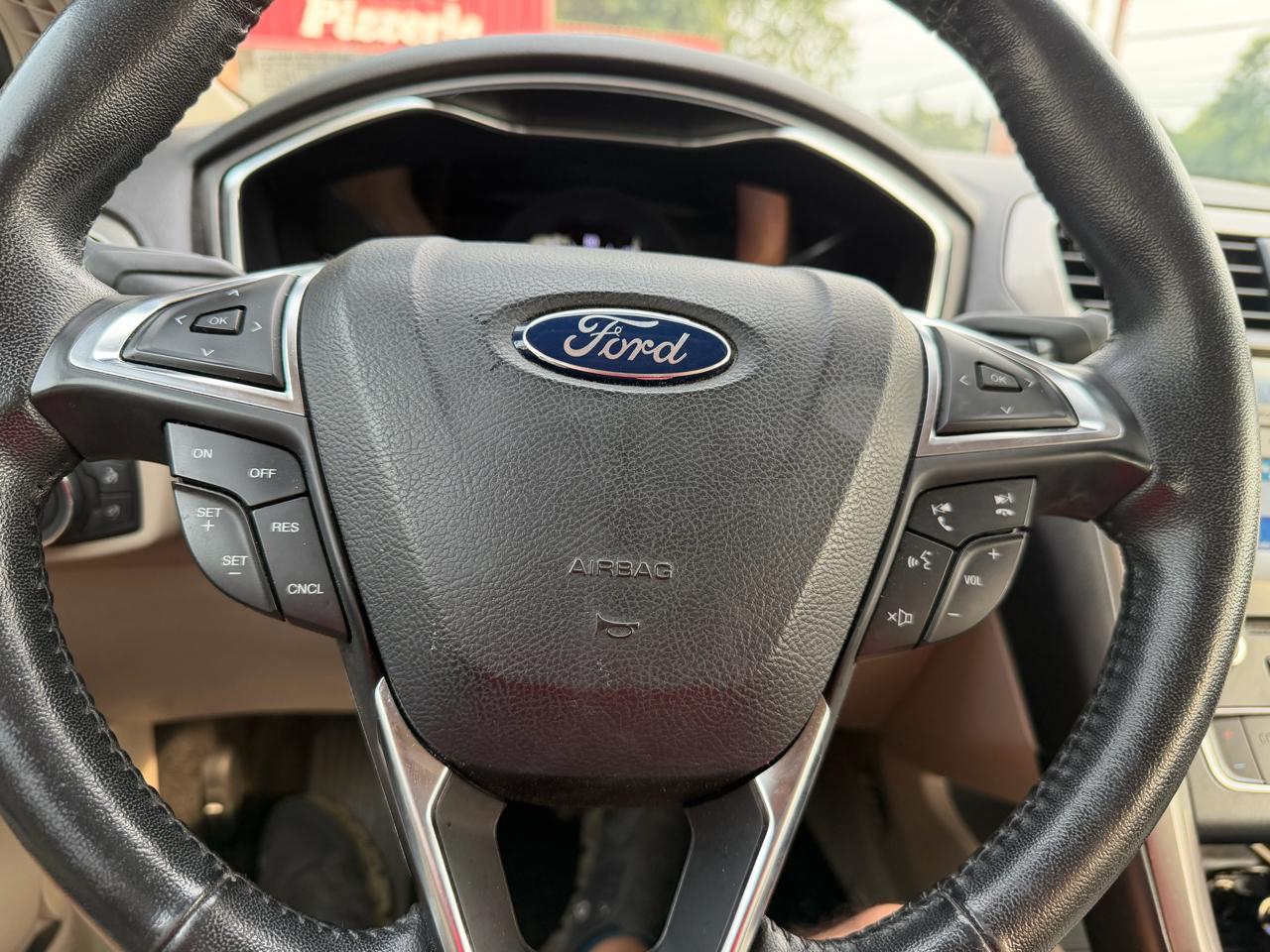 Ford Fusion SE 2017