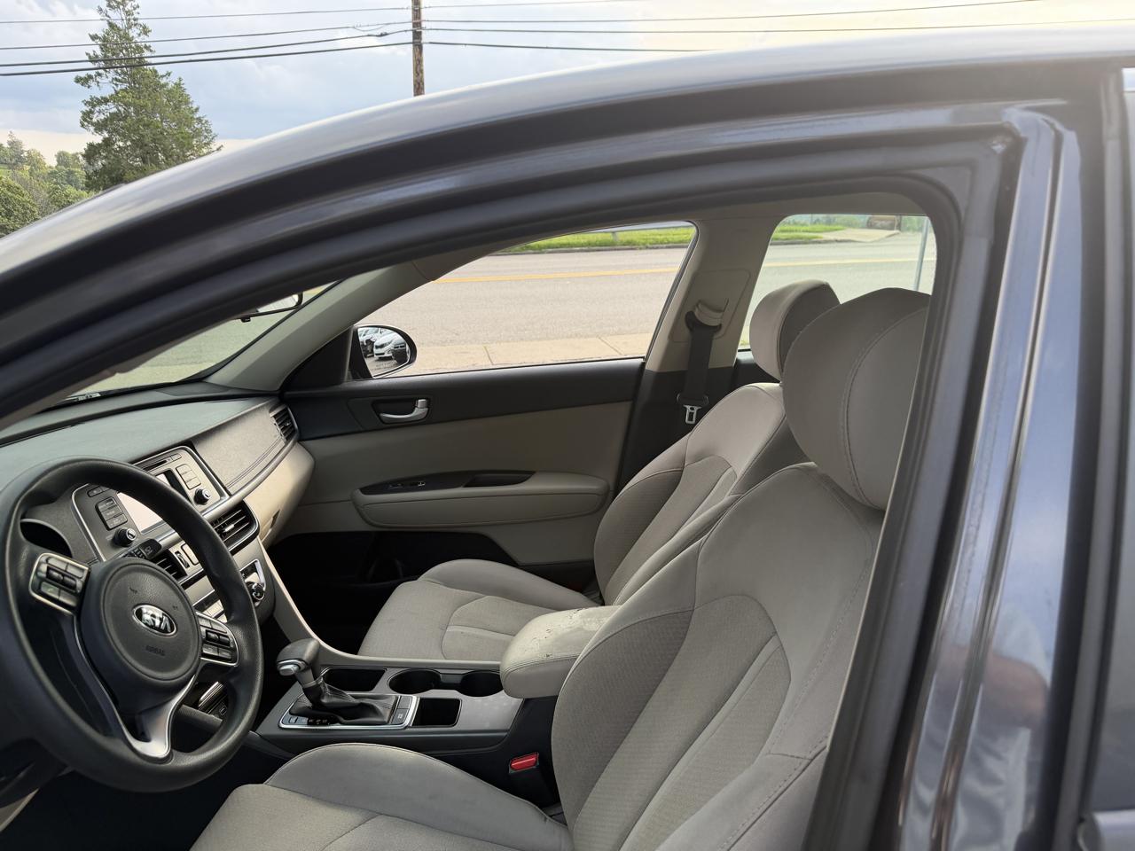 Kia Optima LX 2017