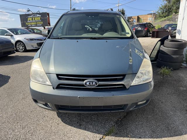 Gray 2007 Kia Sedona Minivan Front-Wheel Drive Automatic