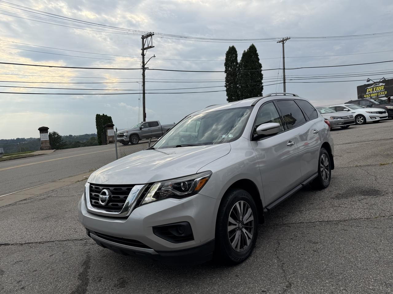 Nissan Pathfinder Platinum 4WD 2017