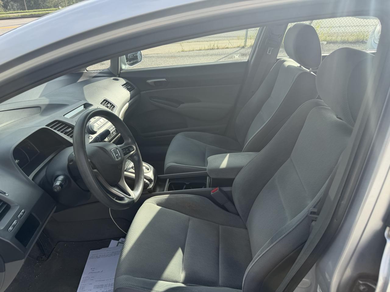Honda Civic 4dr Sdn LX Auto 2010