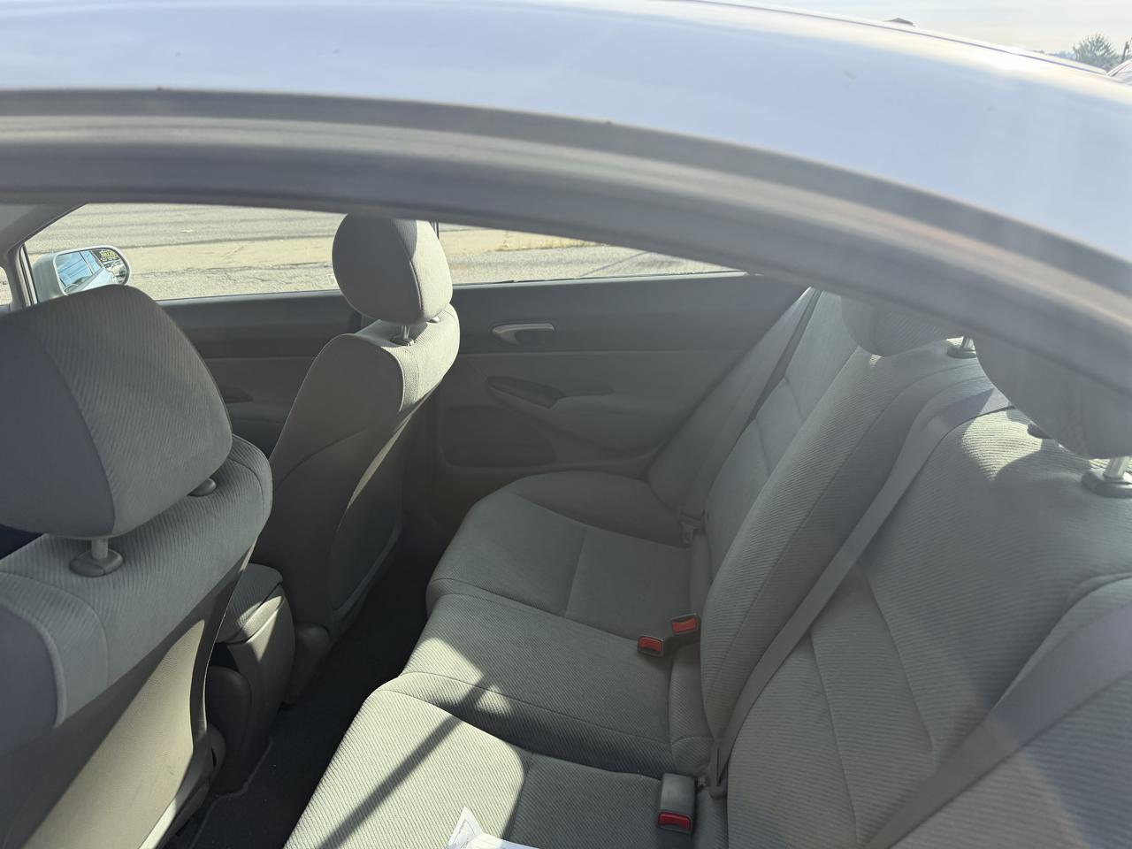 Honda Civic 4dr Sdn LX Auto 2010
