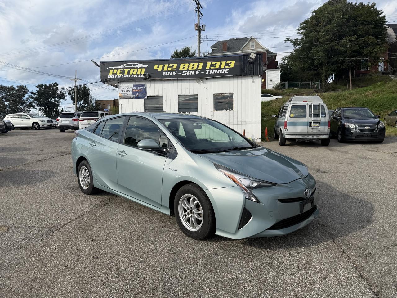 Toyota Prius Two Eco 2016