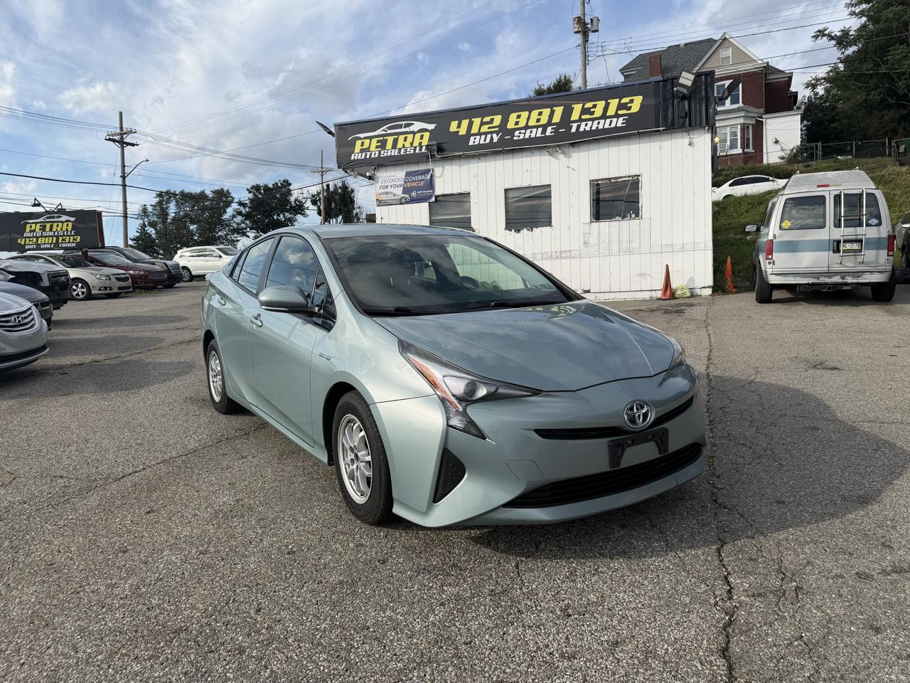 Toyota Prius Two Eco 2016