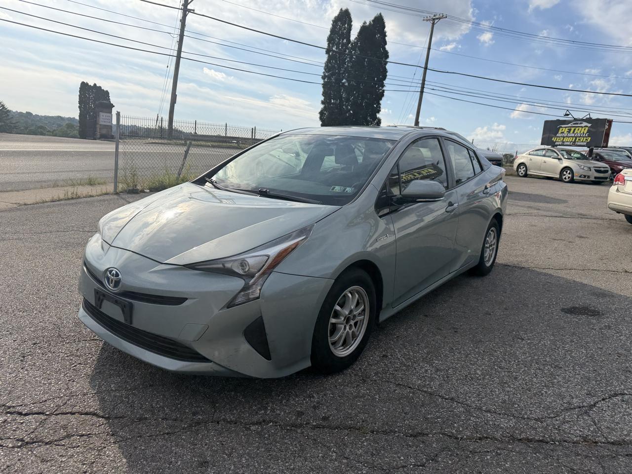 Toyota Prius Two Eco 2016