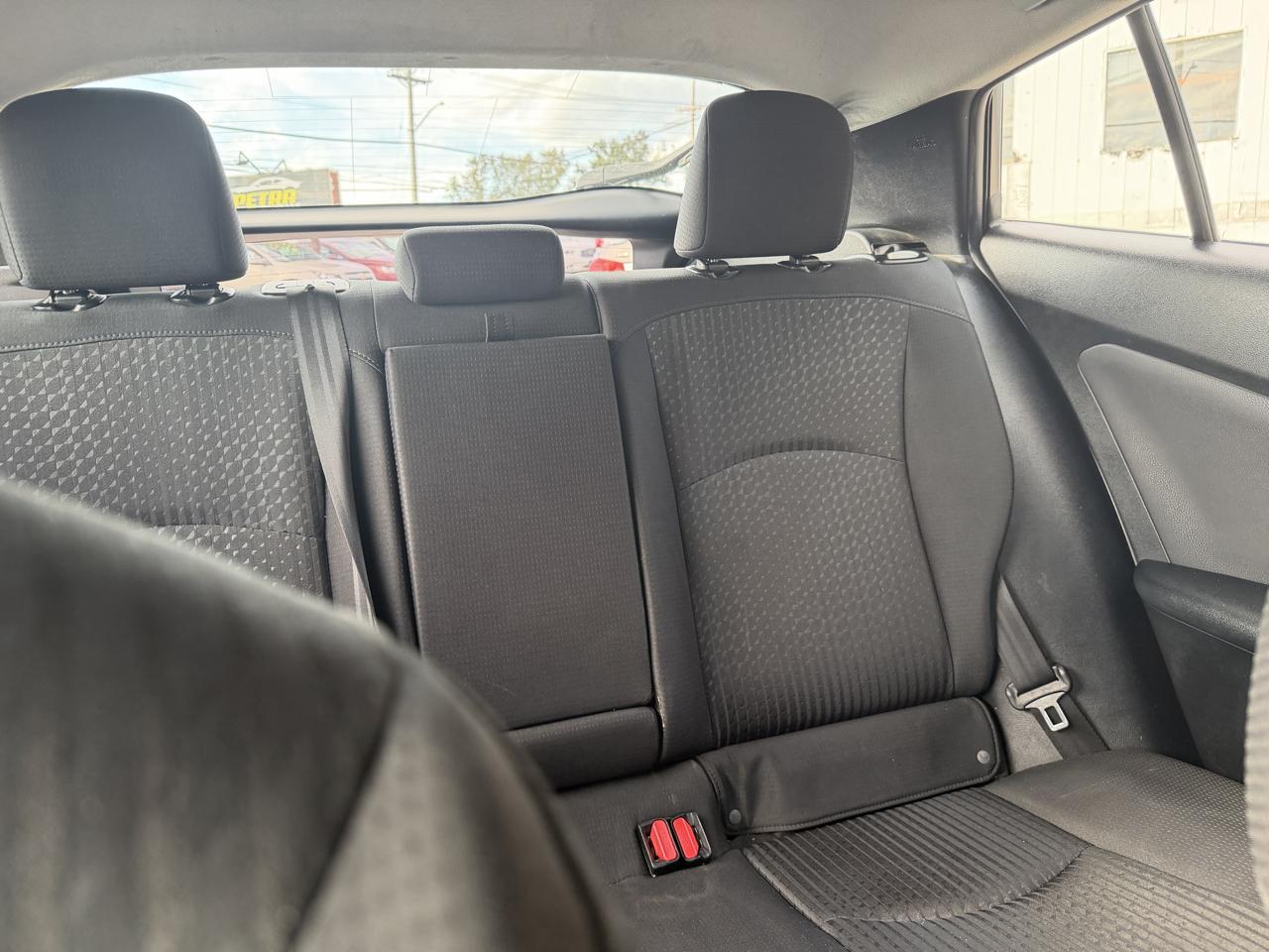 Toyota Prius Two Eco 2016