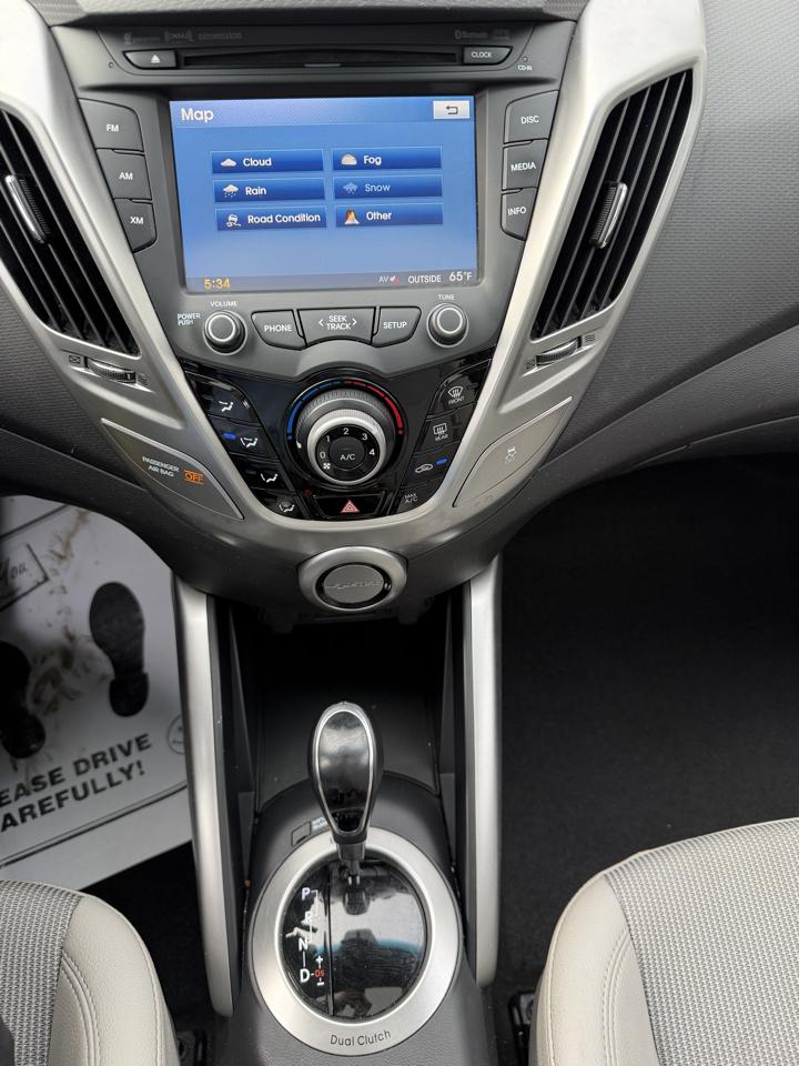 Hyundai Veloster 3D Coupe 2013