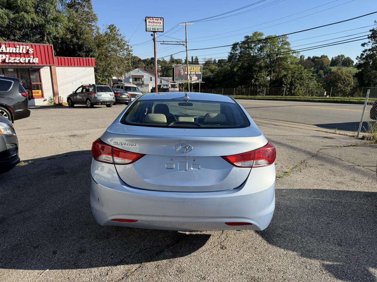 Hyundai Elantra Limited 2012
