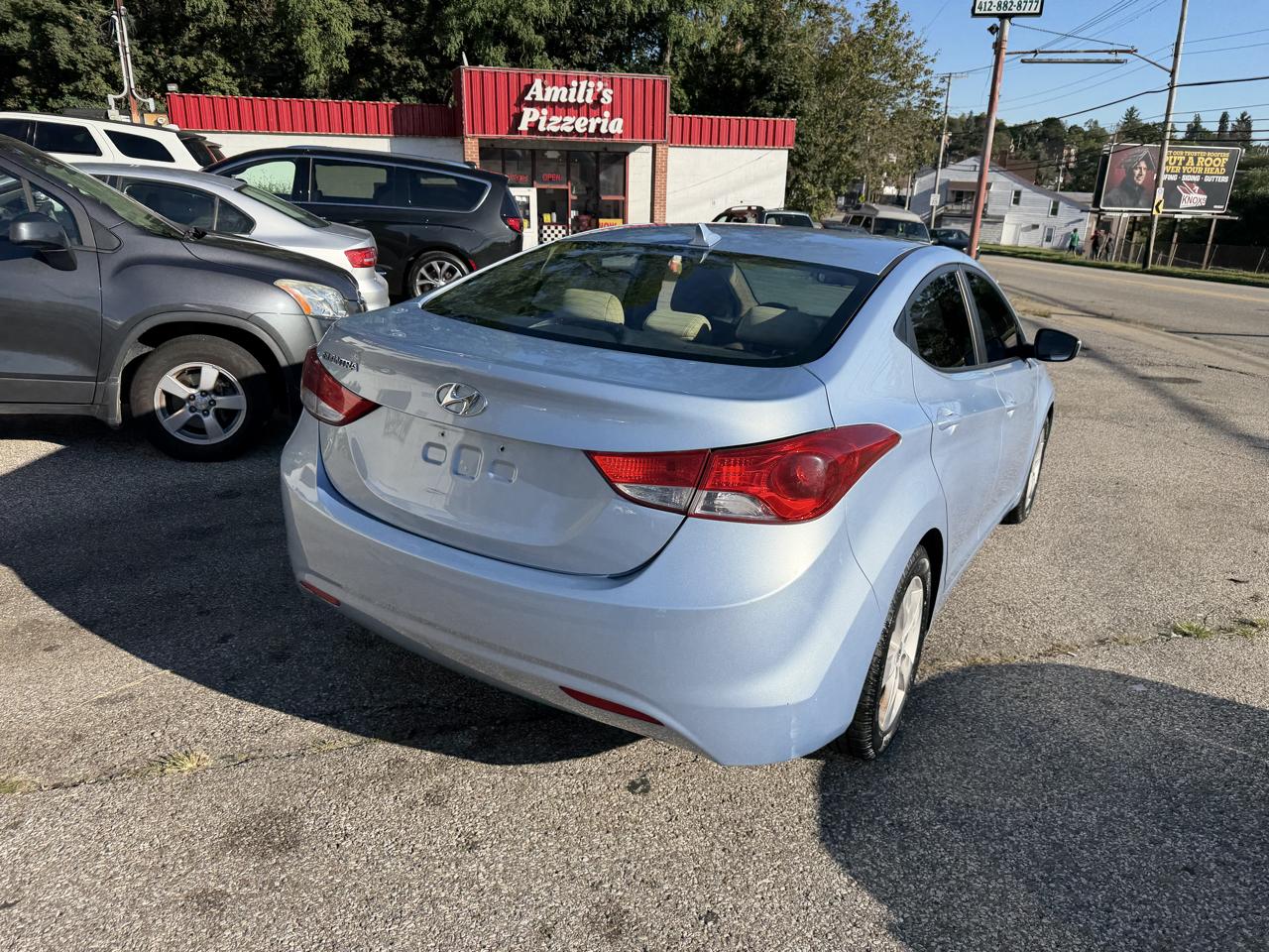 Hyundai Elantra Limited 2012