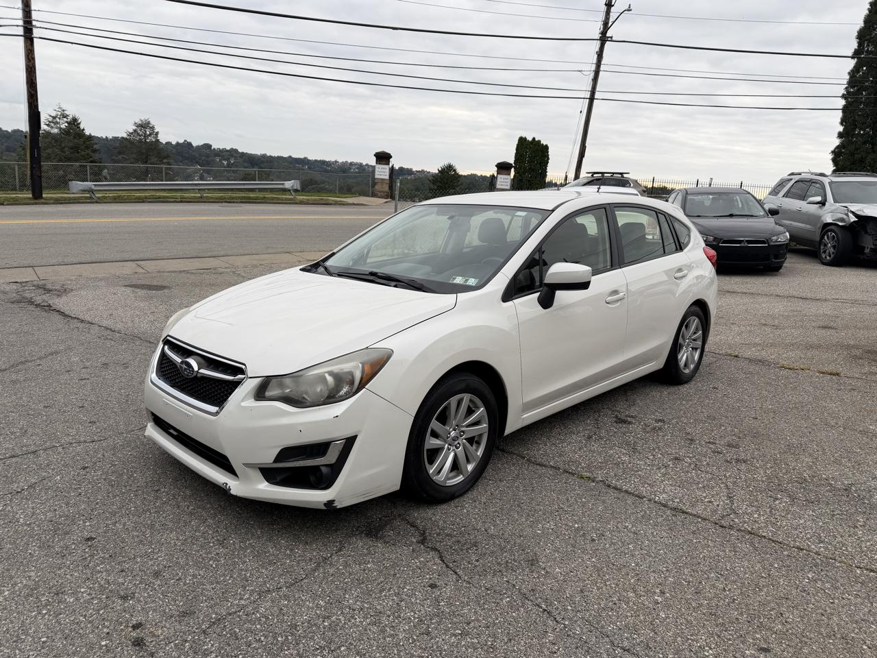 Subaru Impreza 2.0i Premium PZEV 5-Door 2016