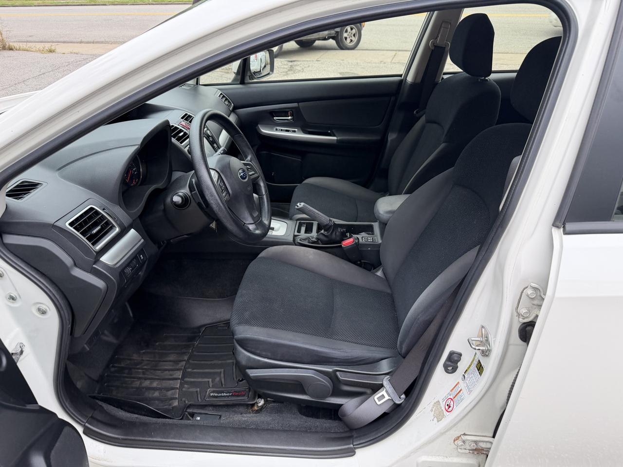Subaru Impreza 2.0i Premium PZEV 5-Door 2016