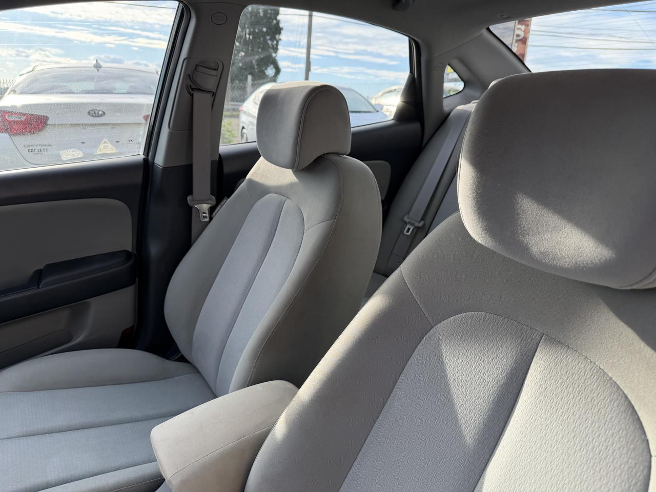 Hyundai Elantra GLS 2009