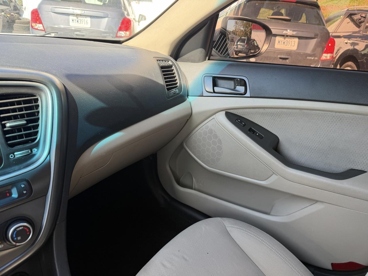 Kia Optima LX 2015