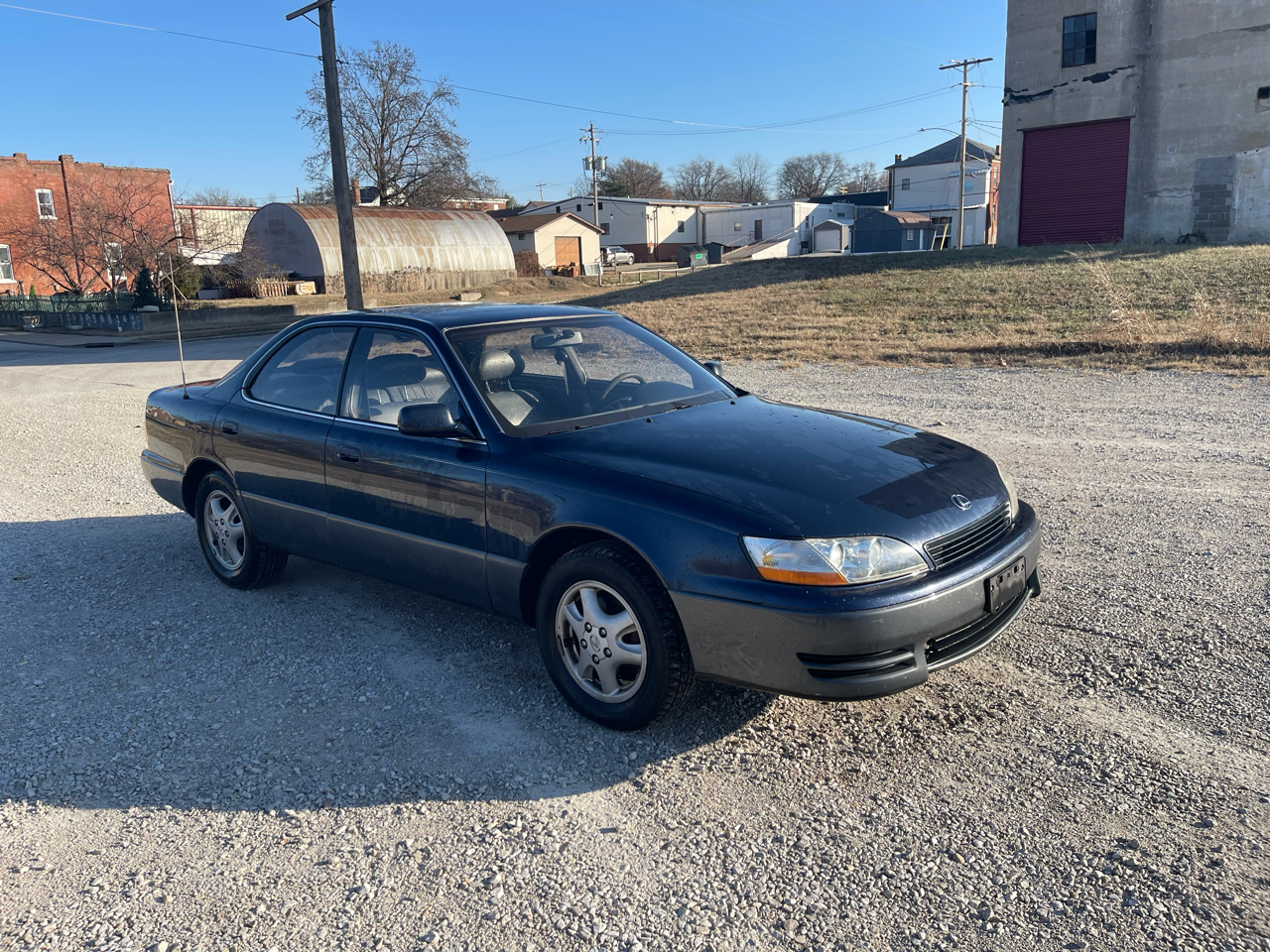 Lexus ES 300 Base 1994